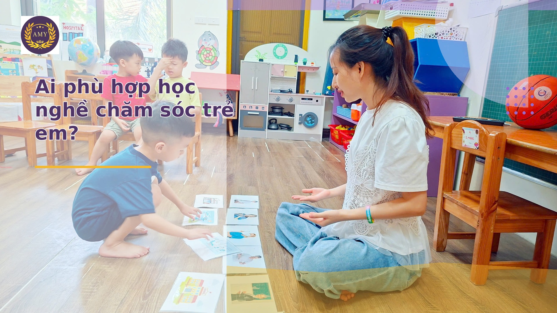 Đối tượng phù hợp học nghề chăm sóc trẻ em
