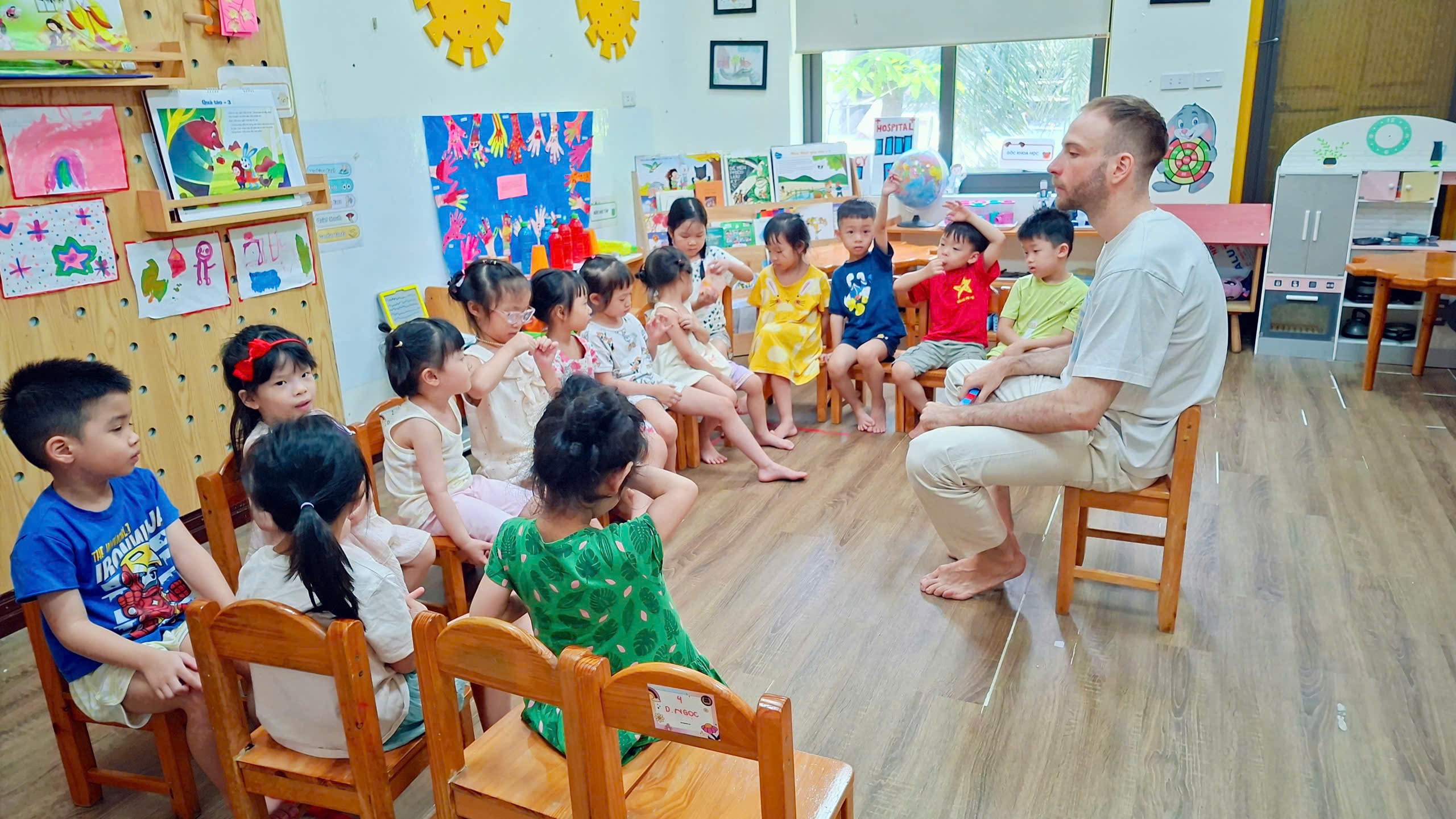 Liên hệ tư vấn dịch vụ AMY EDU