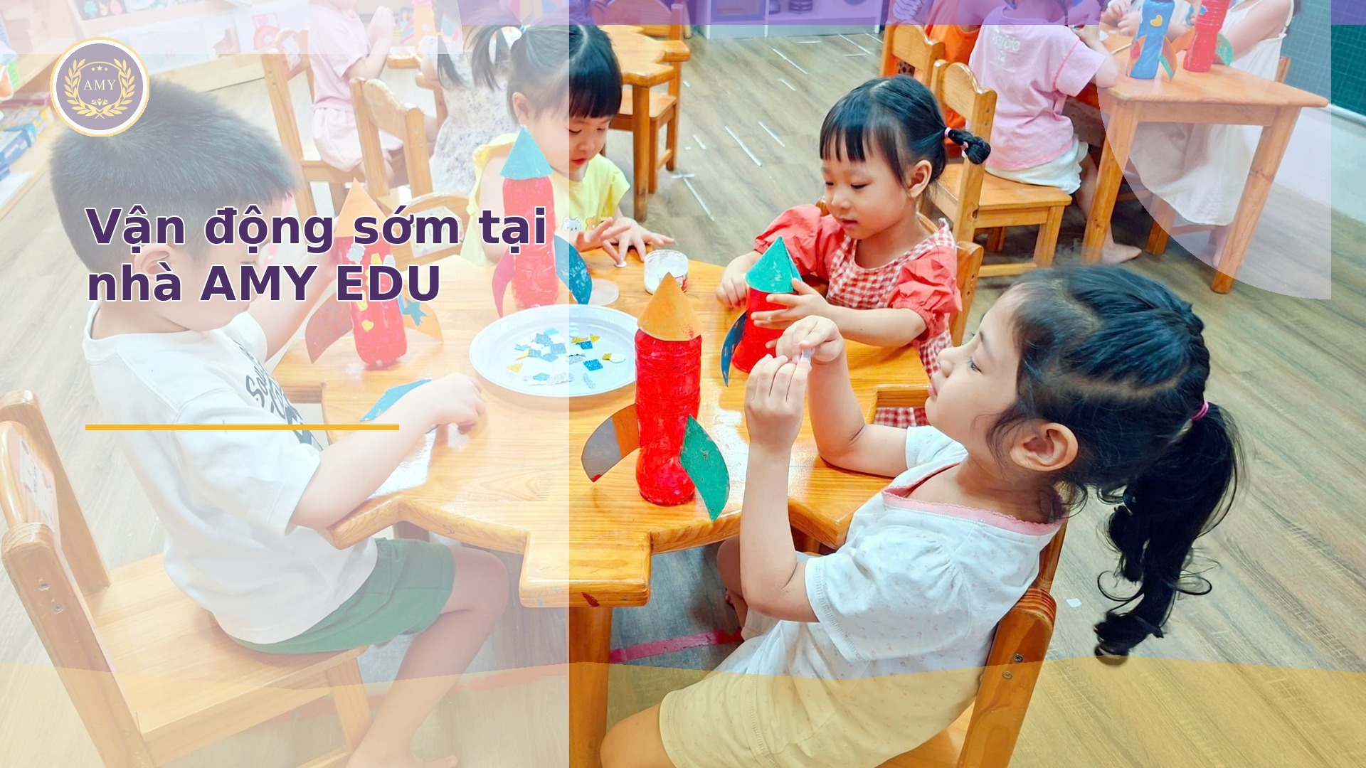 Vận động sớm tại nhà AMY EDU cho trẻ